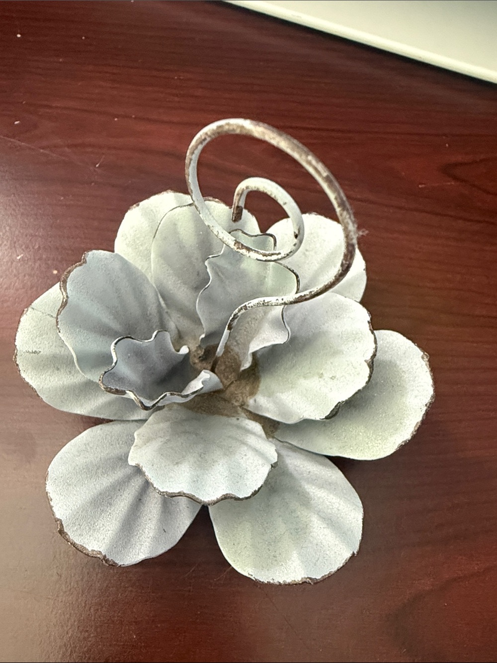 Metal Flower Note/Photo Stand - Picture 2 of 3